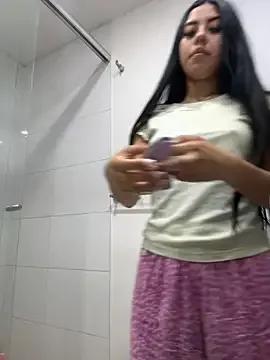 Victoria_alson — SHOWING BOOBS AND SPITTING BOOBS 