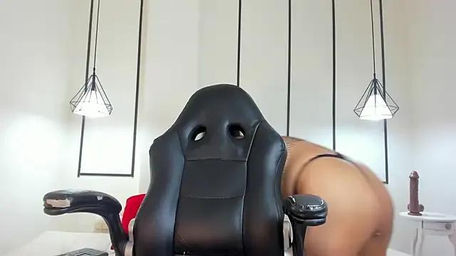 victoria_fooxx — Big Squirt in Pantys