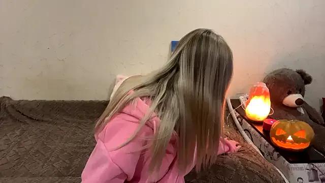 StripChat VictoriaMystery is Freechat VictoriaMystery — Lick my fingers