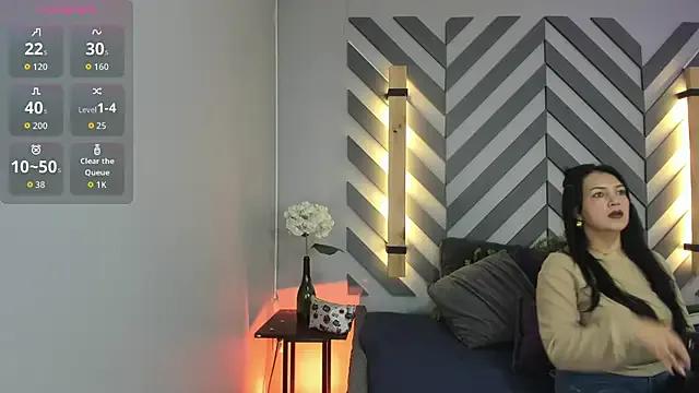 Viioleetta_ — Naked tease 