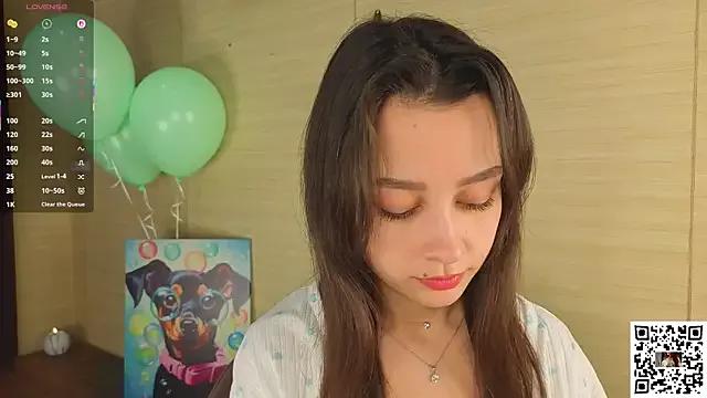 Freechat VineciaDestors on StripChat