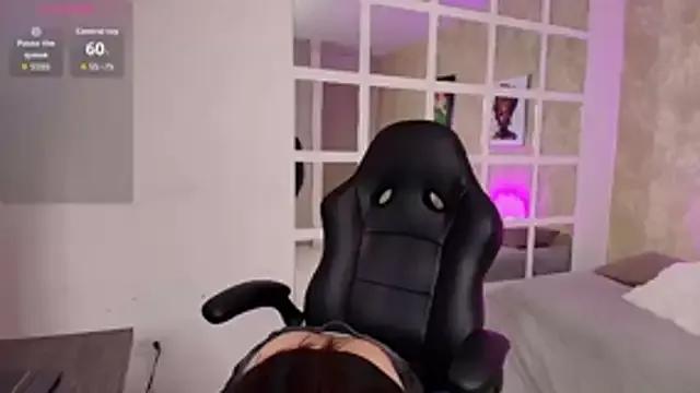 violerr_01 — Full naked