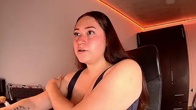 Freechat Violet_moon24 on StripChat
