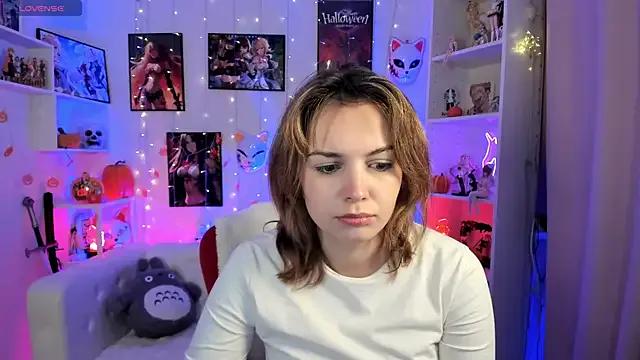 VioletteRose — tease with a top and boobies