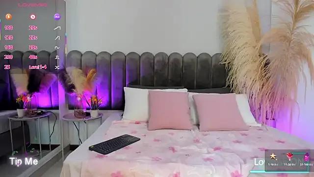 Viollet_xoxo — oil all body + sexy dance