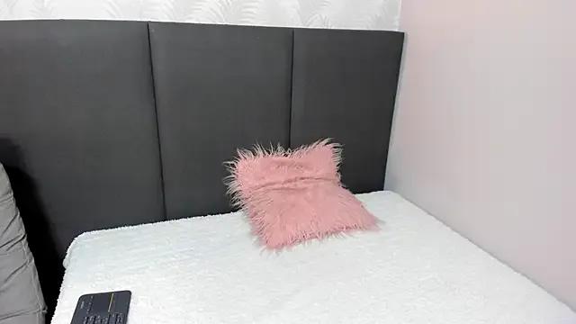 StripChat VivianSantana1 is Freechat VivianSantana1 — Squeeze my boobs together