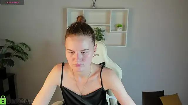 Wanda_Gomez — Flash your breasts