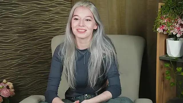 WandaApps — hi sexy girl glad you're back