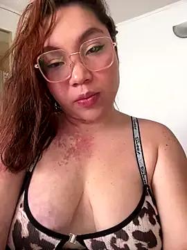 StripChat WhiteWomen is Freechat WhiteWomen — 4 FOUR FINGER IN  PUSSY