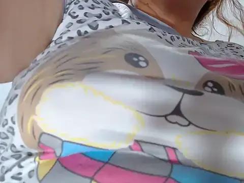 WhorePISSsquirt — squirt creamy  and see mis titi hard