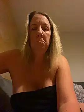 X-Victoria-X — Toy control 5 mins