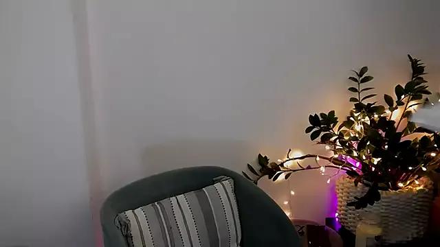 Freechat Xentthia on StripChat