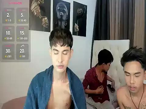 XloverXsiantwink — SUCKING AND NAKED
