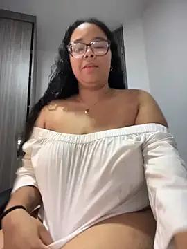 XMara — RUB MY PUSSY 