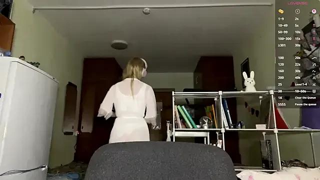 StripChat xX_Looola_Xx is Freechat xX_Looola_Xx — flash ass