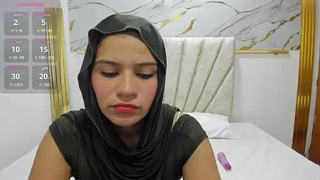 Yasmin_nazer — finger ins pussy 