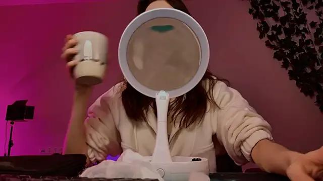 Yoka_paradoXXX — hot tongue