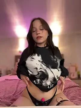 YourLittleDevil — show BOOOBS