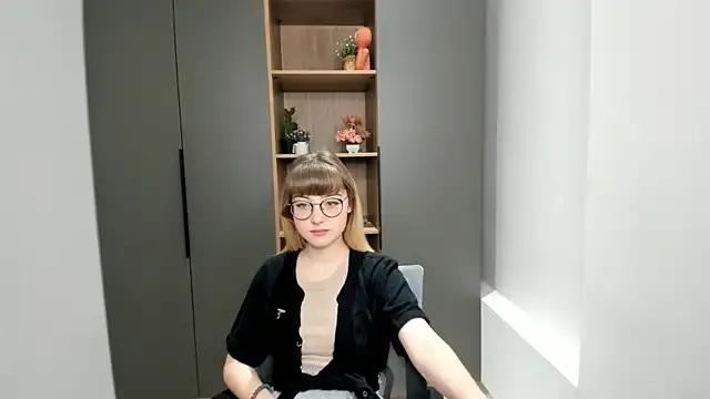 YukikoCarlis — I'll get up and show you my outfit