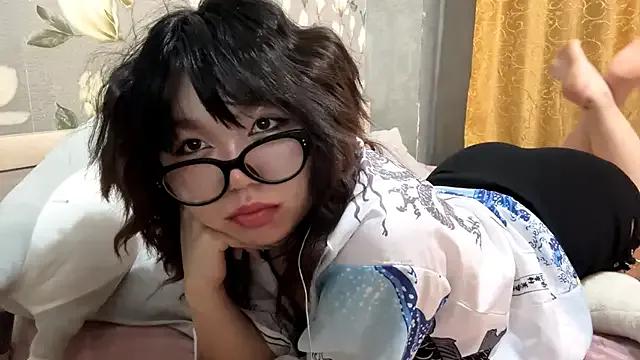 StripChat YunaMuse is Private YunaMuse — do you want to take off my shorts?