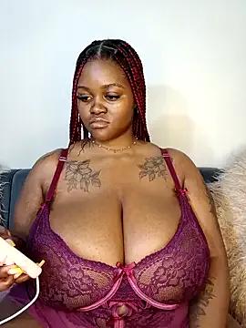 Freechat Yung-Missy on StripChat