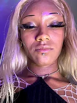 yunniq — Full nude oil twerk
