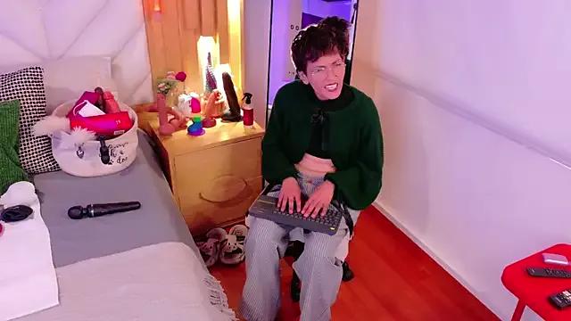 Freechat Zafiro_Gem_ on StripChat