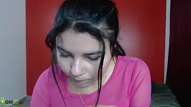 zahira_lenox01 — show pussy close up