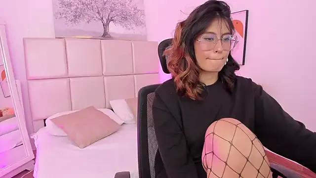 zaniiah — Sexy dance naked