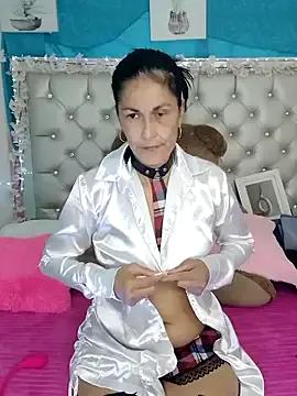 ZARAY_1118 — FUCK PUSSY WITH DILDO 