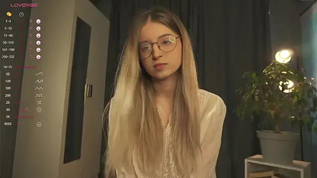 Freechat zegoii on StripChat