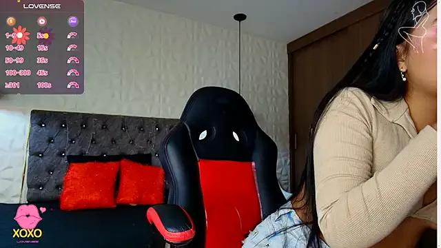 zoe01_dl — Show ice in the pussy