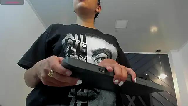 zoe_martins_ — Fuck me hard with my machine