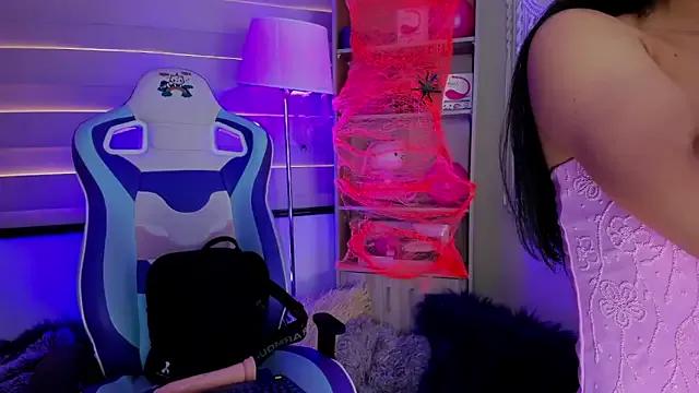 Zoe_Skyler — spit pussy + masturbation