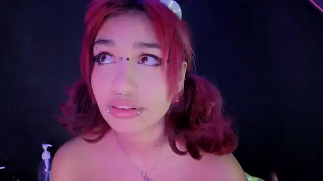 Freechat zoelight18 on StripChat