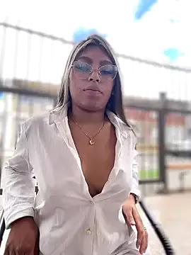 ZoeMiller_Pink — SHOW BOOBS WITH CREAM!